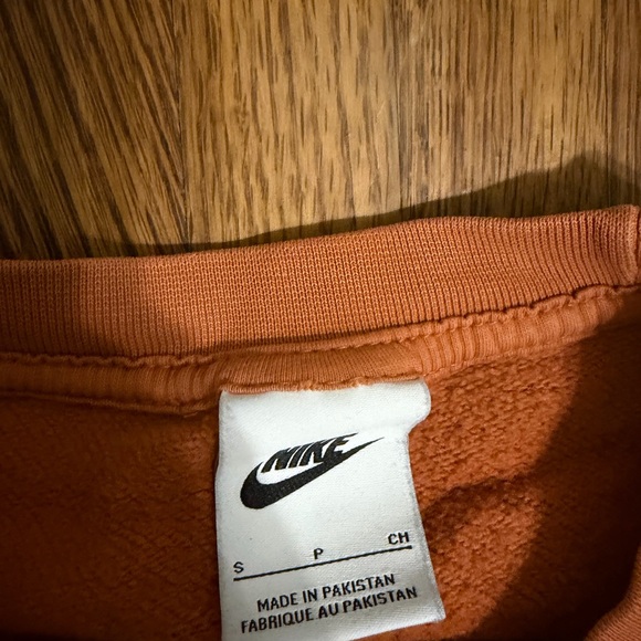 Matching Nike set - Picture 4 of 5